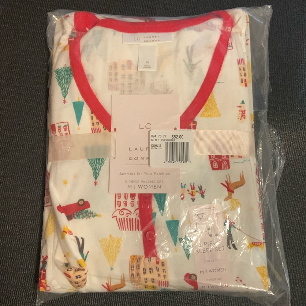 Lauren Conrad Women’s Holiday PJ Set NWT. Size M